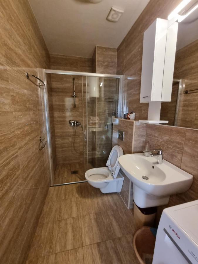 Becici -Lux Apartman Bagian luar foto