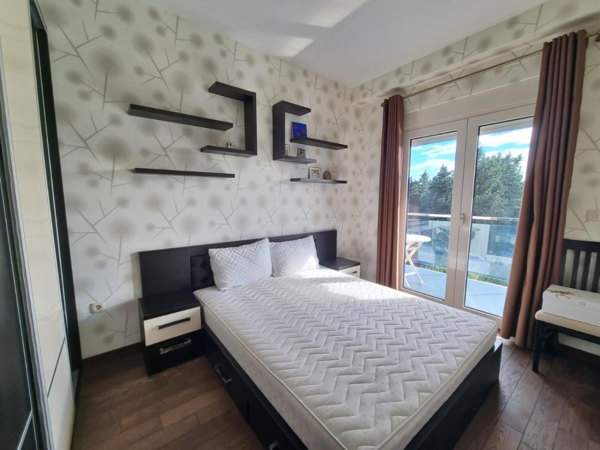 Becici -Lux Apartman Bagian luar foto