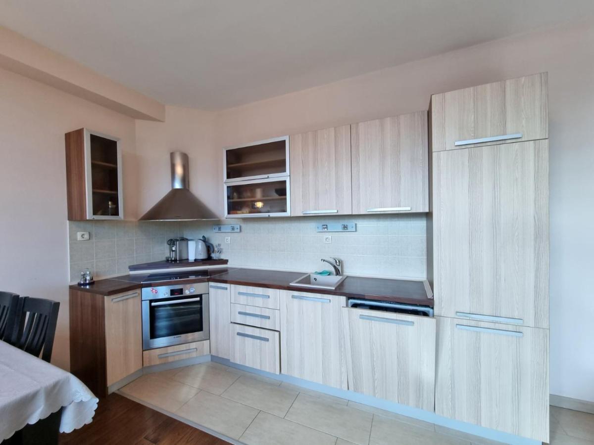 Becici -Lux Apartman Bagian luar foto