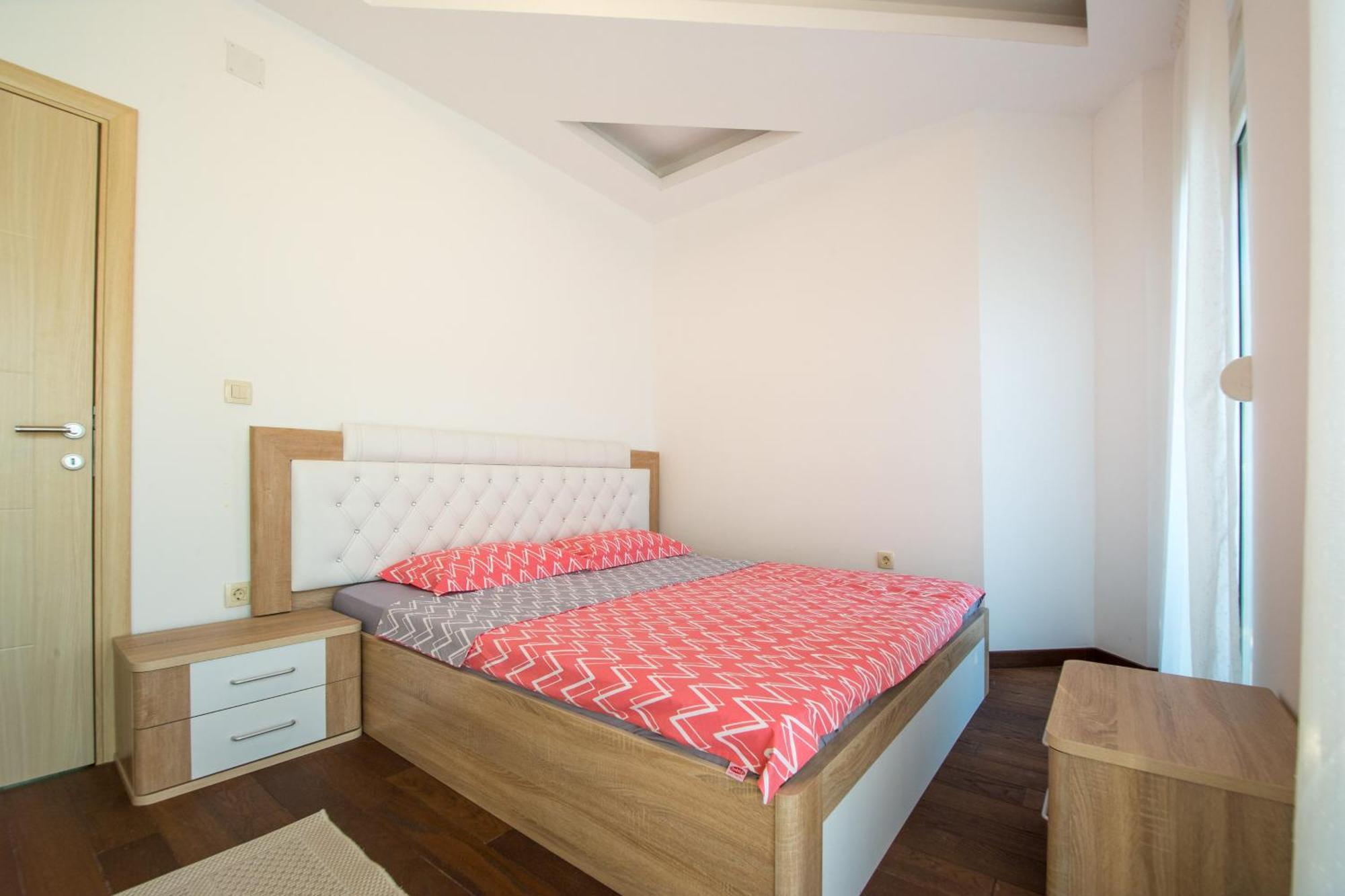 Becici -Lux Apartman Bagian luar foto