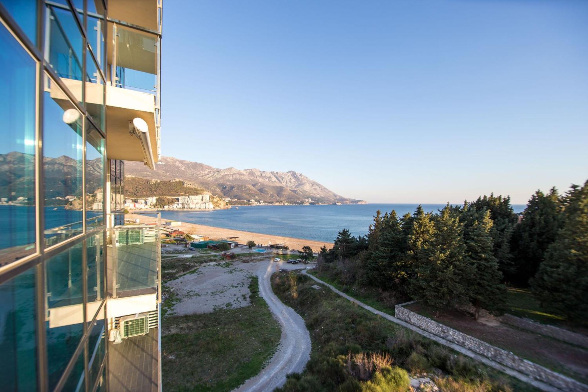 Becici -Lux Apartman Bagian luar foto