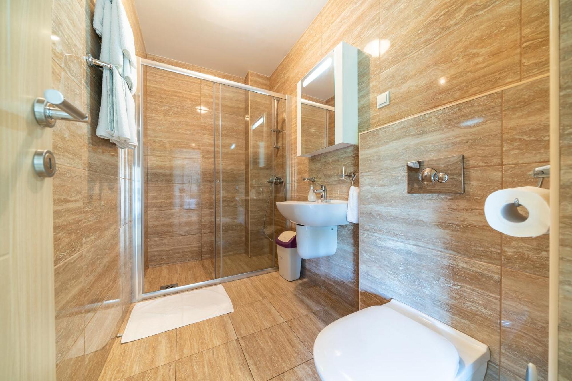 Becici -Lux Apartman Bagian luar foto